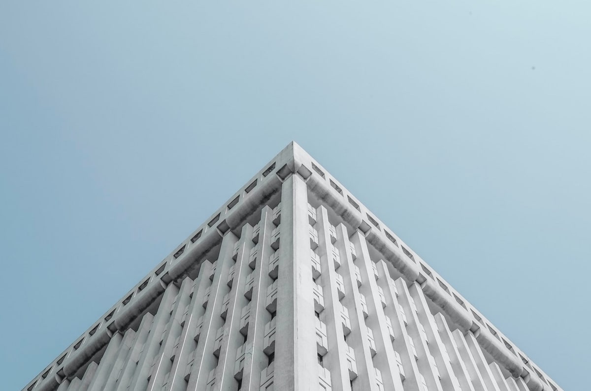 意甲媒体透露:莫德里奇加盟米兰有3个目标,其中一个目标就是帮助莱奥成长为顶级球员